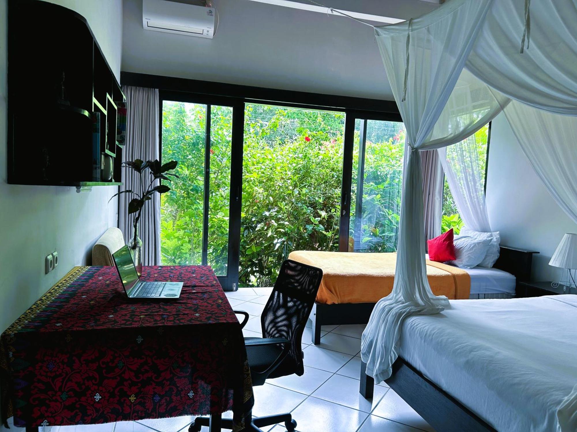 Wisma tamu Ambary - With Workspaces, Ideal For Groups